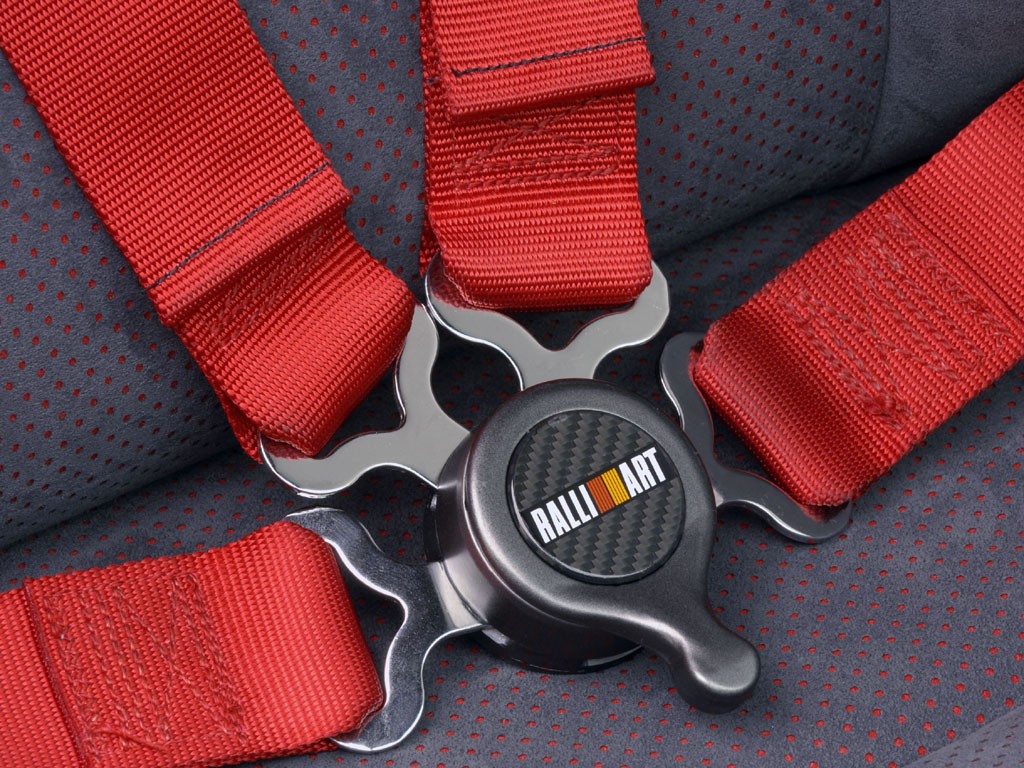 DSM ������� - Ralliart 4G